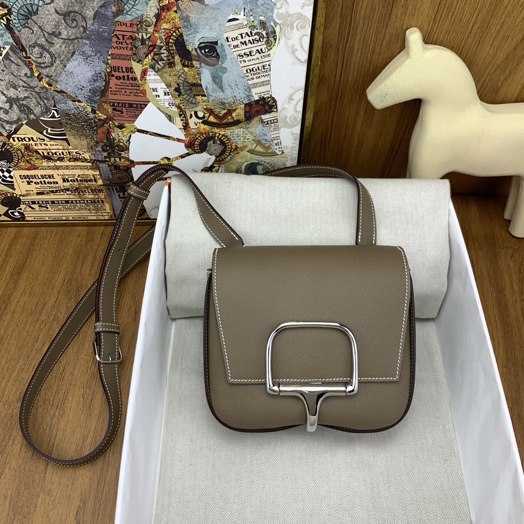 에르메스 델라 카발레리아 미니 앱송 에토프